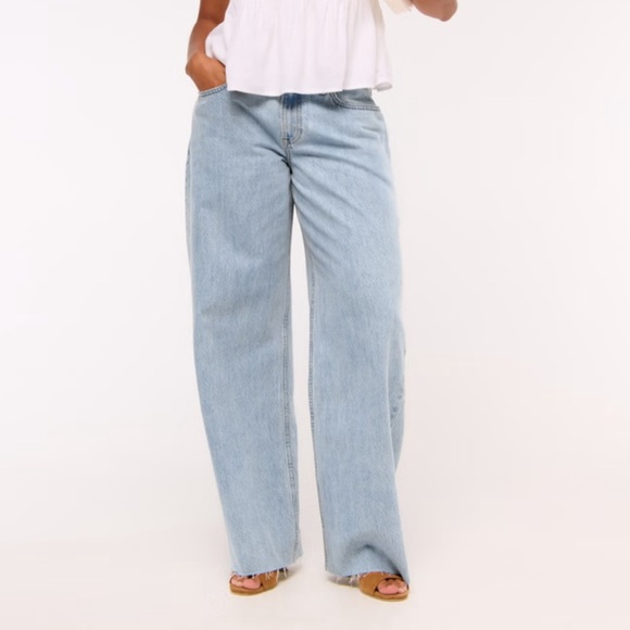 Abercrombie & Fitch Denim - Abercrombie & Fitch The Ultra Loose Low Rise Jeans